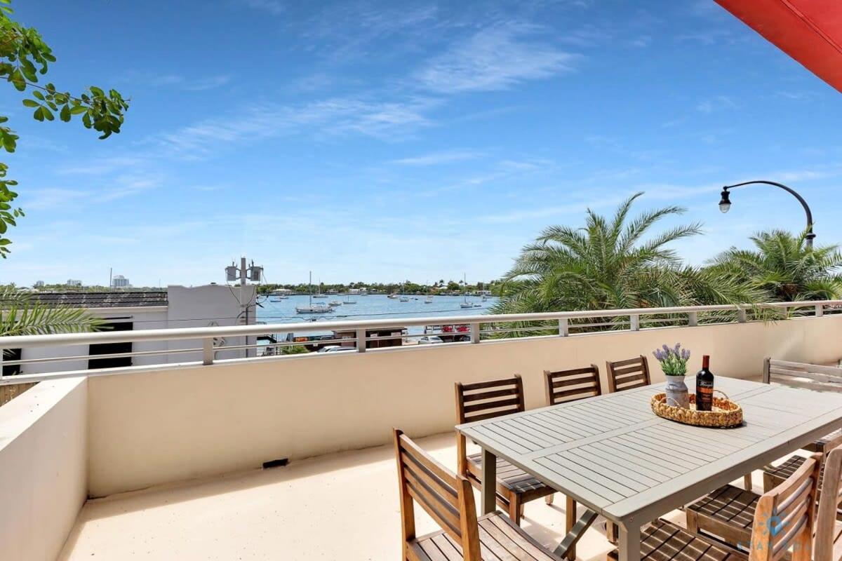 Beachfront Condo-Roofto Pool- 2 Bedrooms 2 Bedroom ! ฮอลลีวูด ภายนอก รูปภาพ